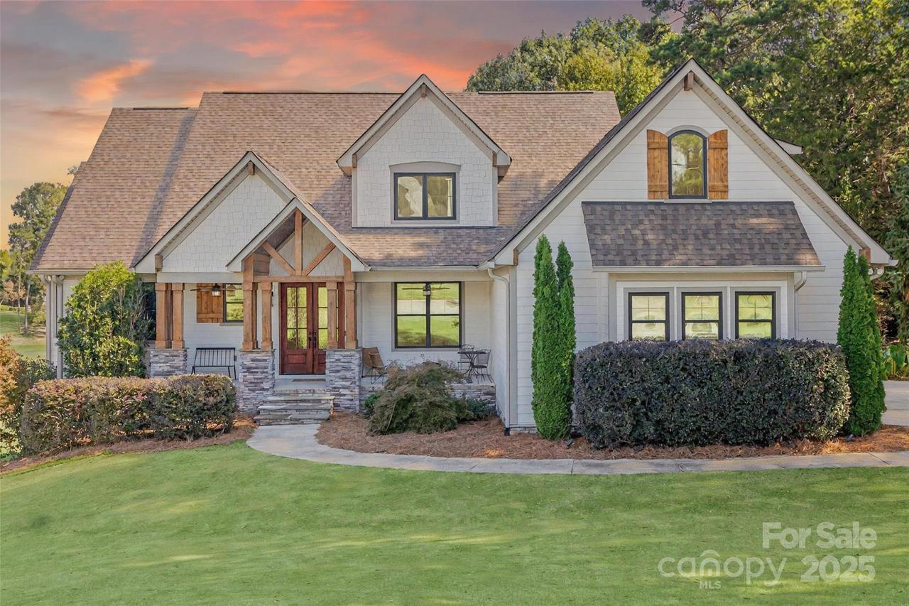 3472 Club Ridge Ct., Gastonia, NC 28056