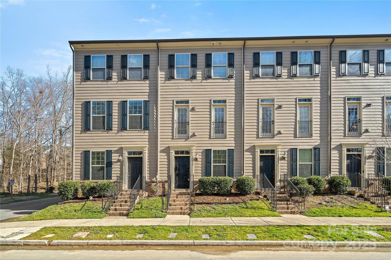13842 Winmau Ln., Charlotte, NC 28078