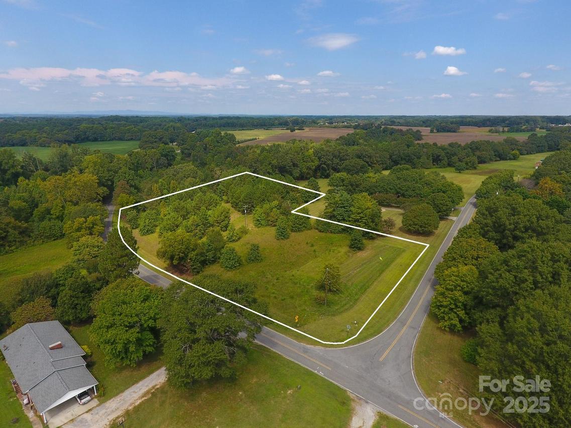 000 Putnam Lake Rd., Kings Mountain, NC 28086