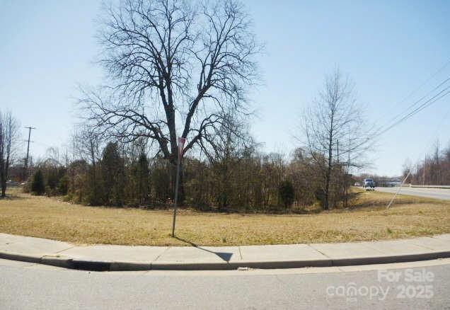 949 E Long Ave., Gastonia, NC 28054