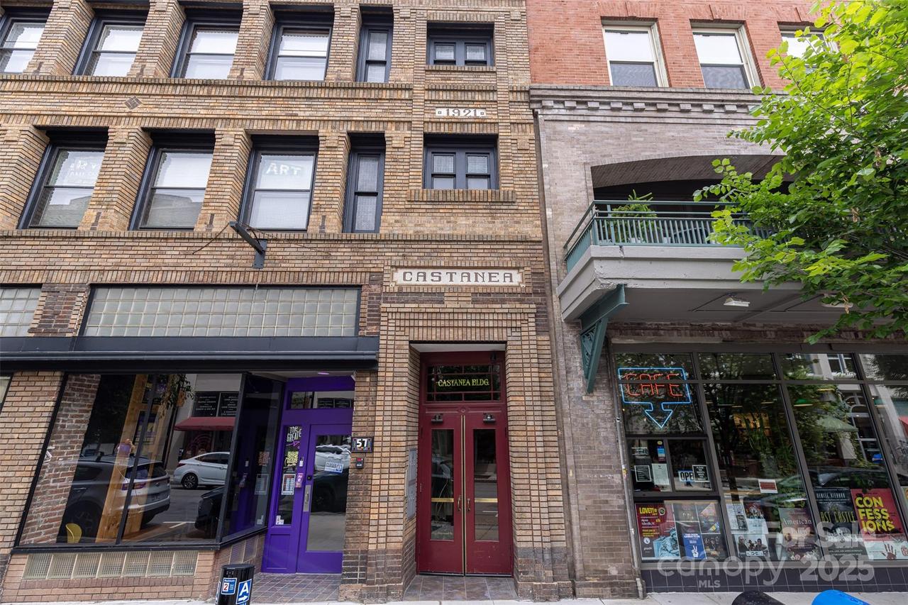 55 1/2 Haywood St., Asheville, NC 28801