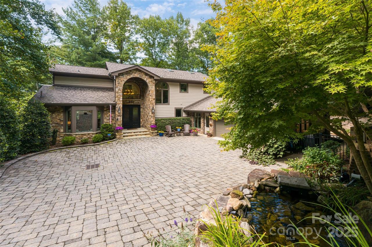 342 E Sondley Dr., Asheville, NC 28805
