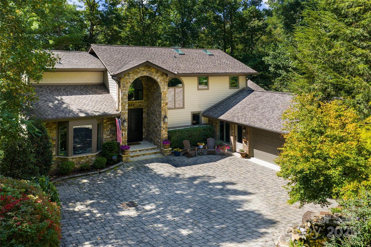 342 E Sondley Dr., Asheville, NC 28805