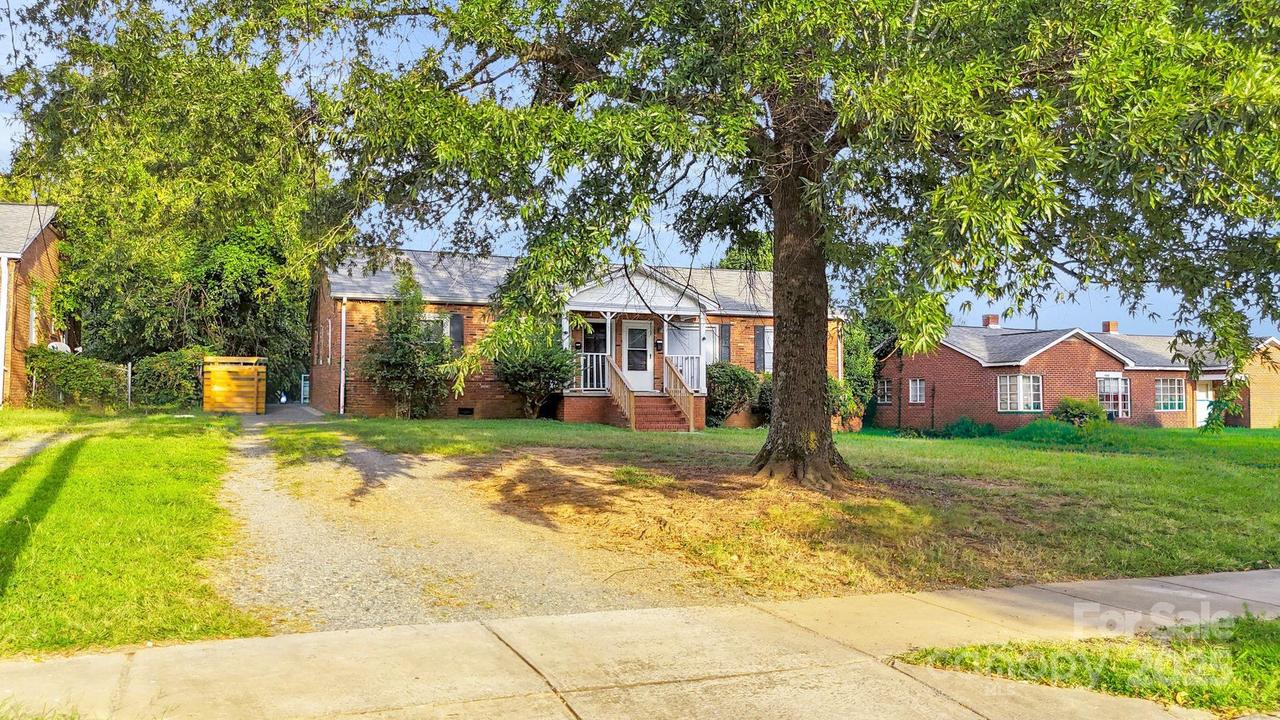 2701 Watson Dr., Charlotte, NC 28208