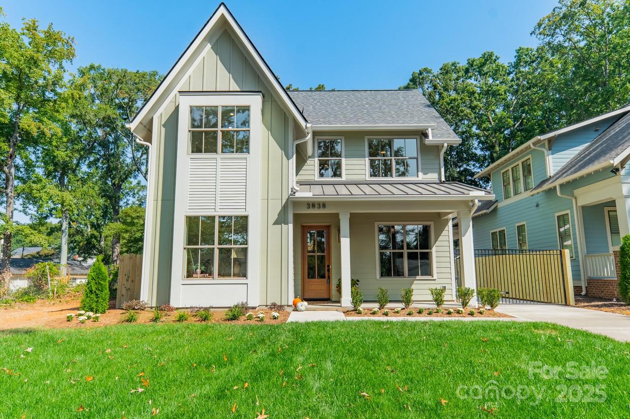 3838 Avalon Ave., Charlotte, NC 28208