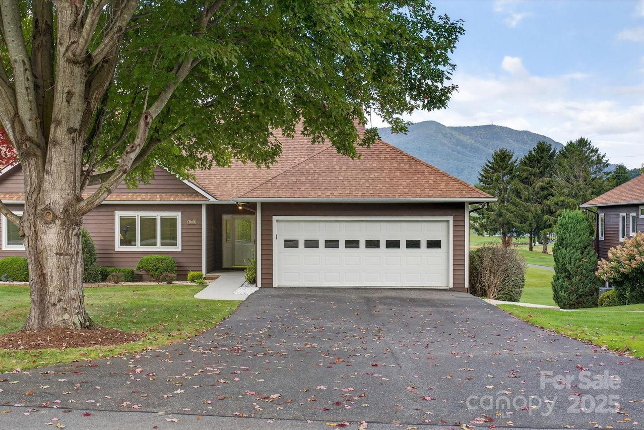233 Lakeview Pl. #D-2, Jefferson, NC 27640