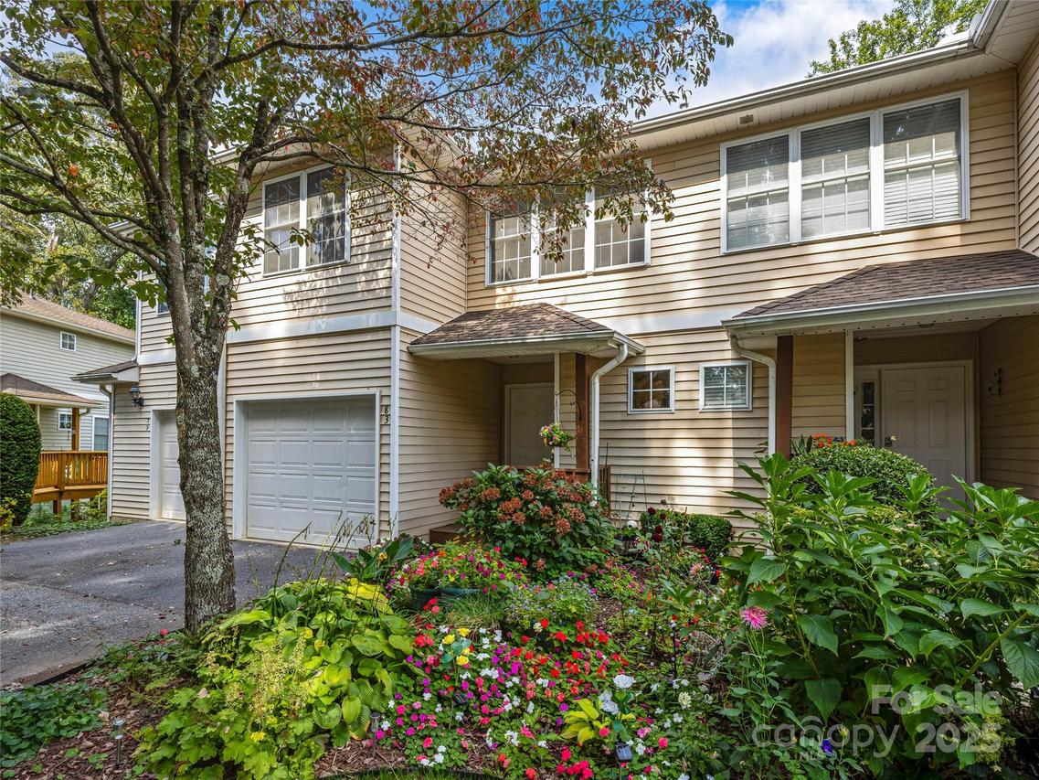 83 Farm Ln., Mills River, NC 28759