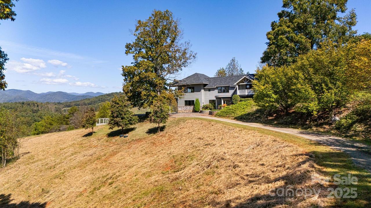 1387 Woods Ammons Rd., Mars Hill, NC 28754