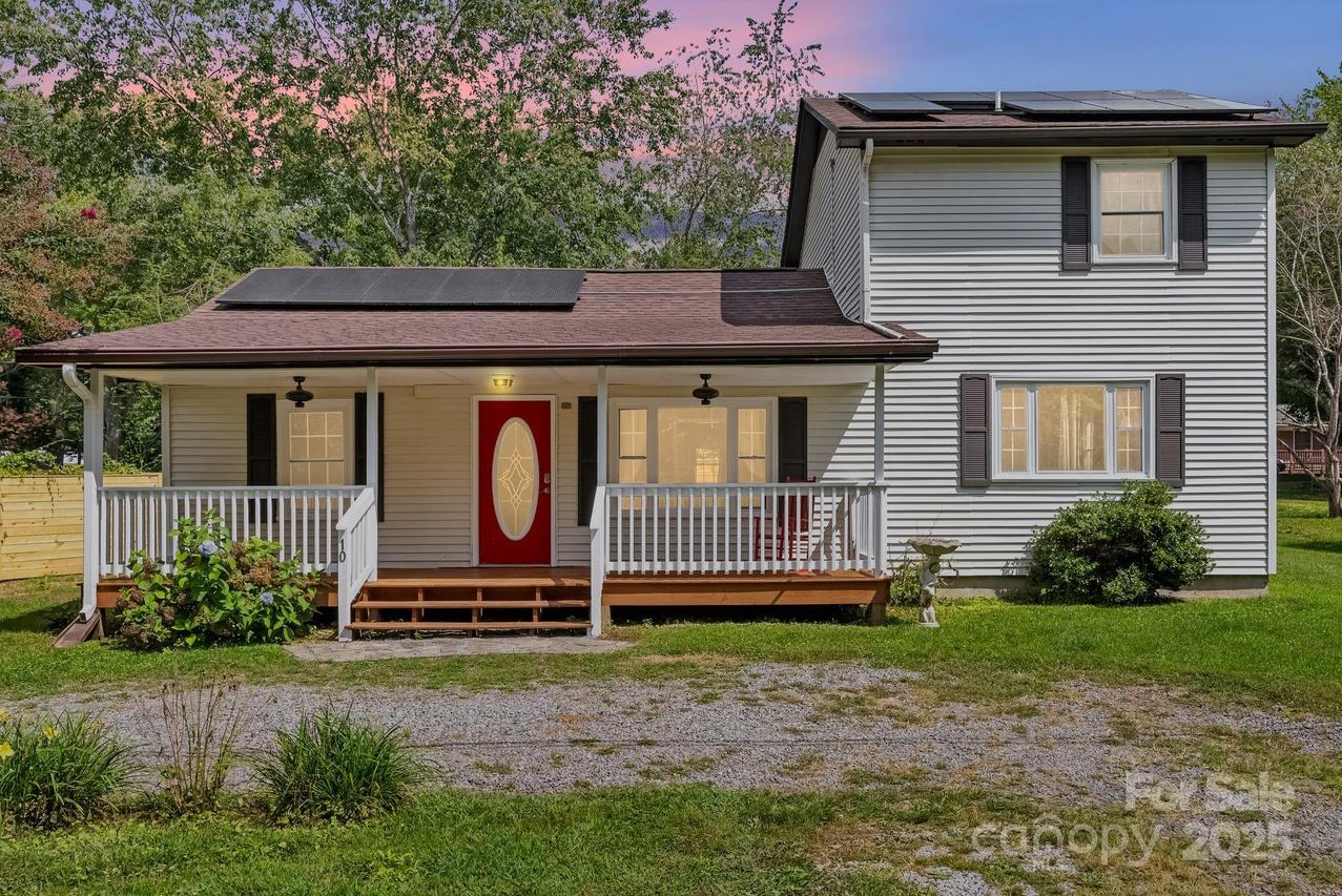 10 Wolf Creek Dr., Black Mountain, NC 28711