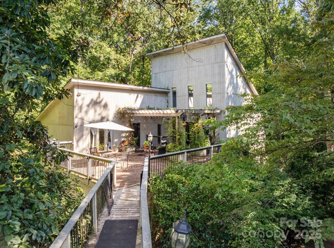 407 Robinwood Dr., Shelby, NC 28150