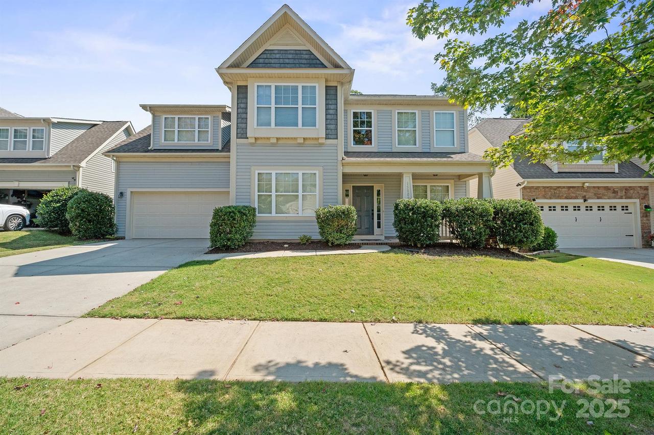 15809 Oxford Glenn Dr., Huntersville, NC 28078