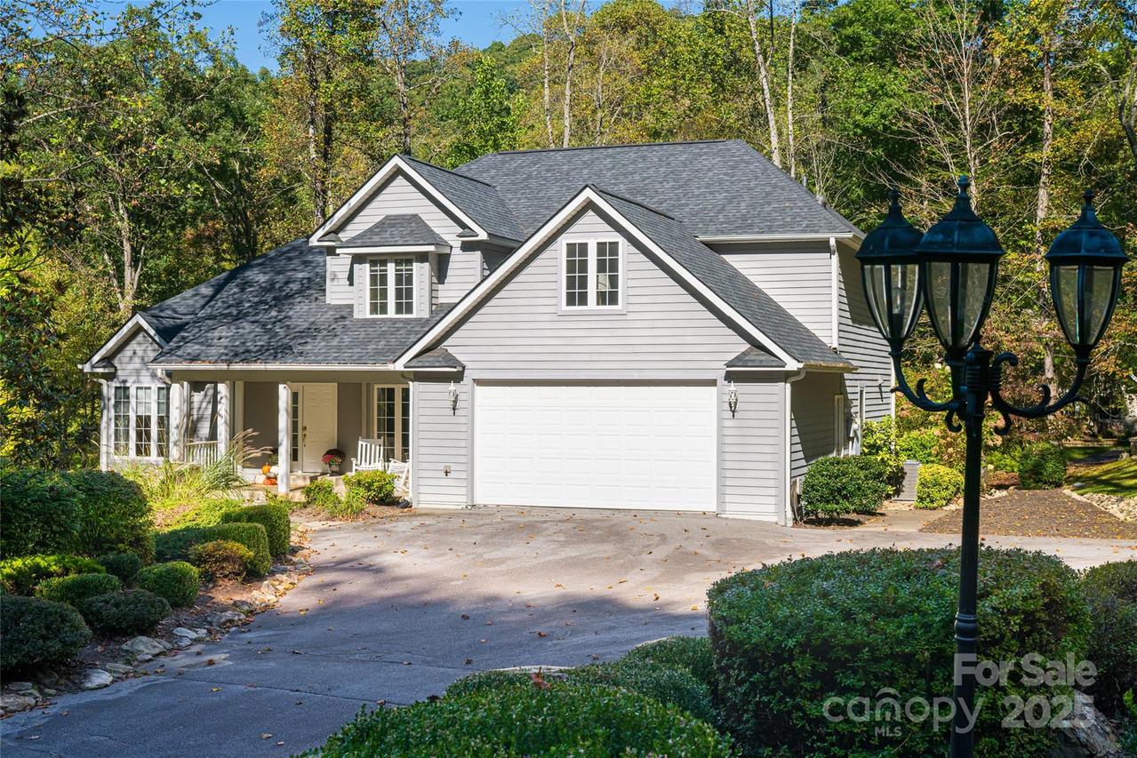 36 Marigold Ct., Waynesville, NC 28786