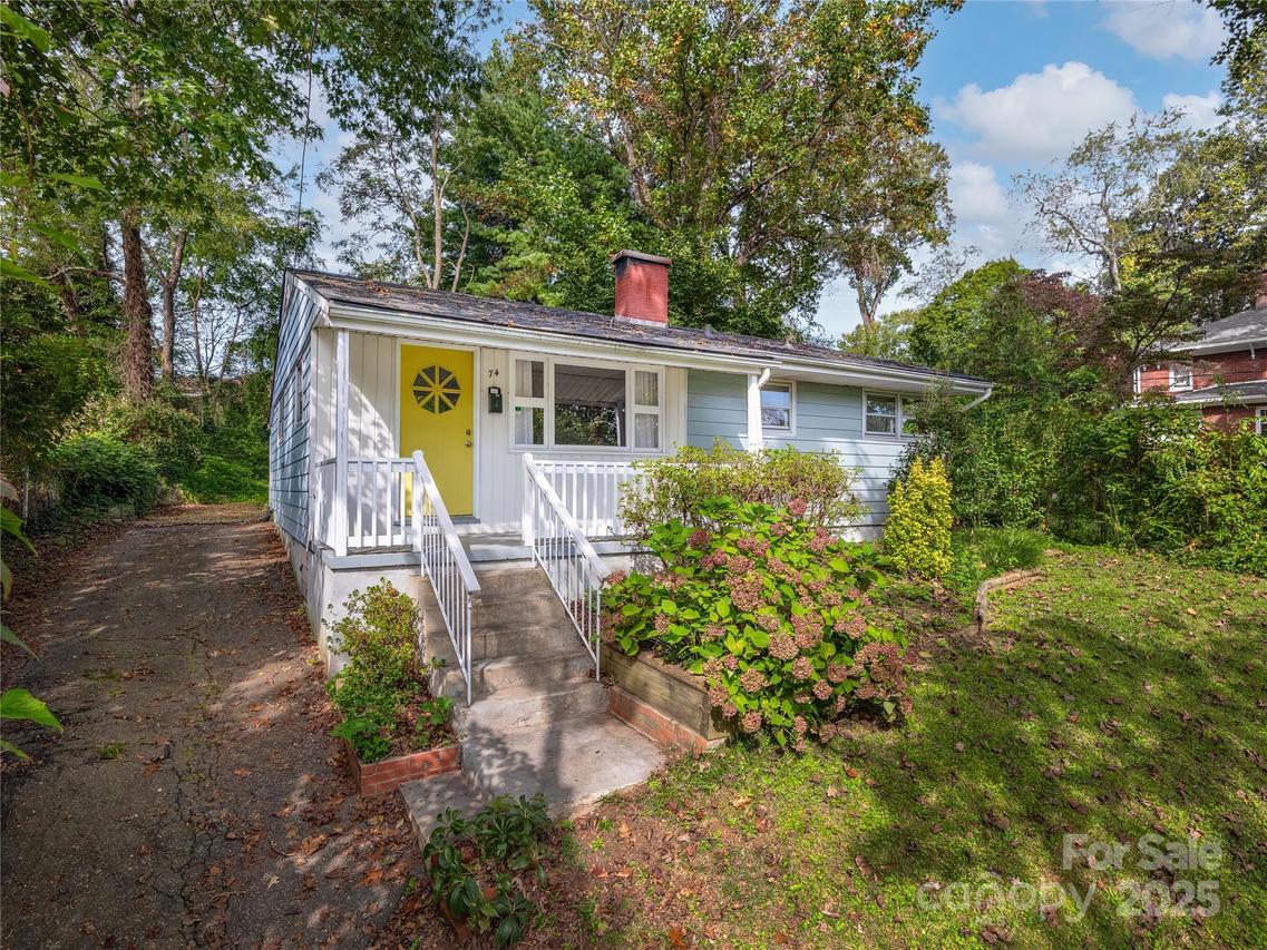74 Brucemont Cir., Asheville, NC 28806