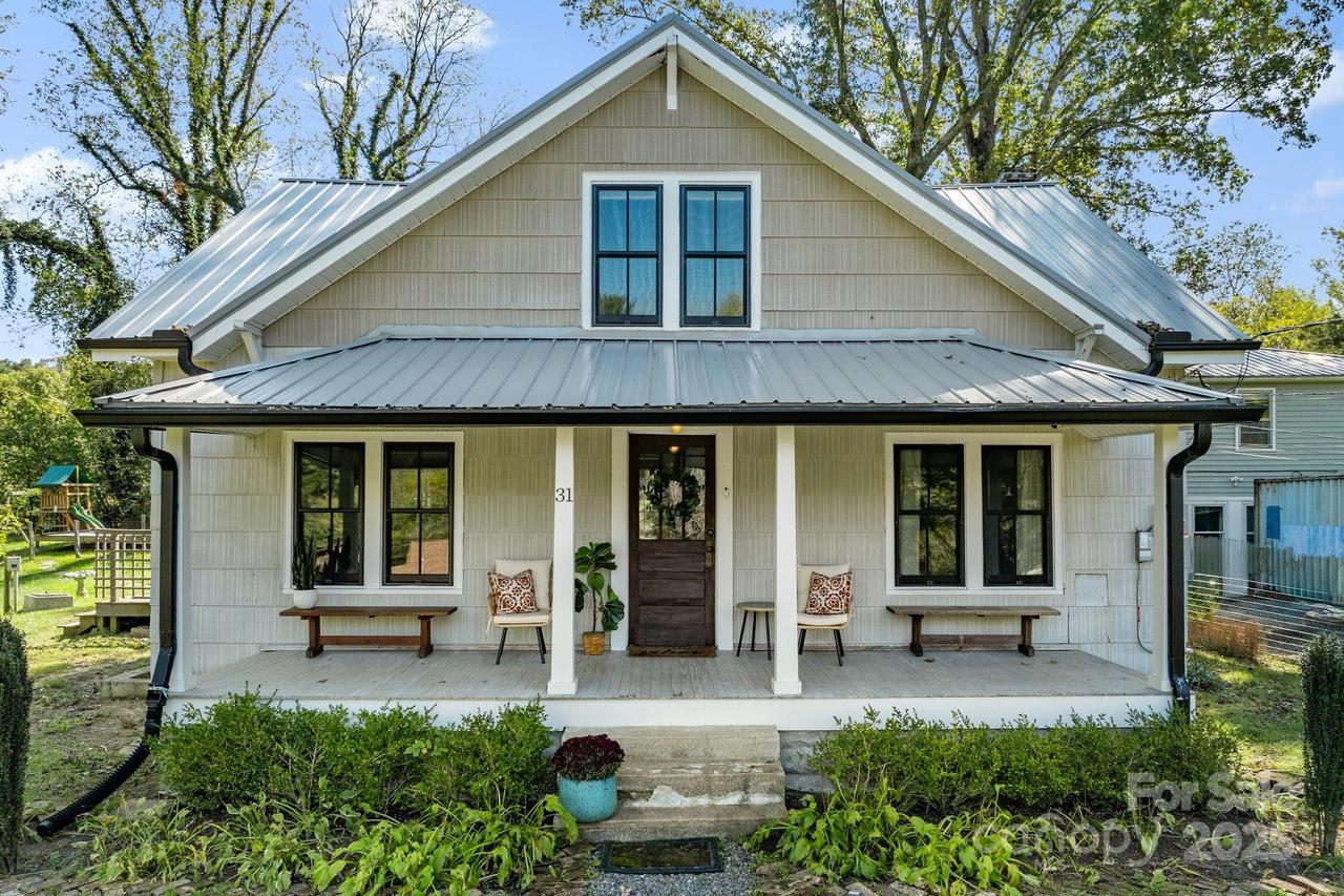 31 Massey Rd., Asheville, NC 28804