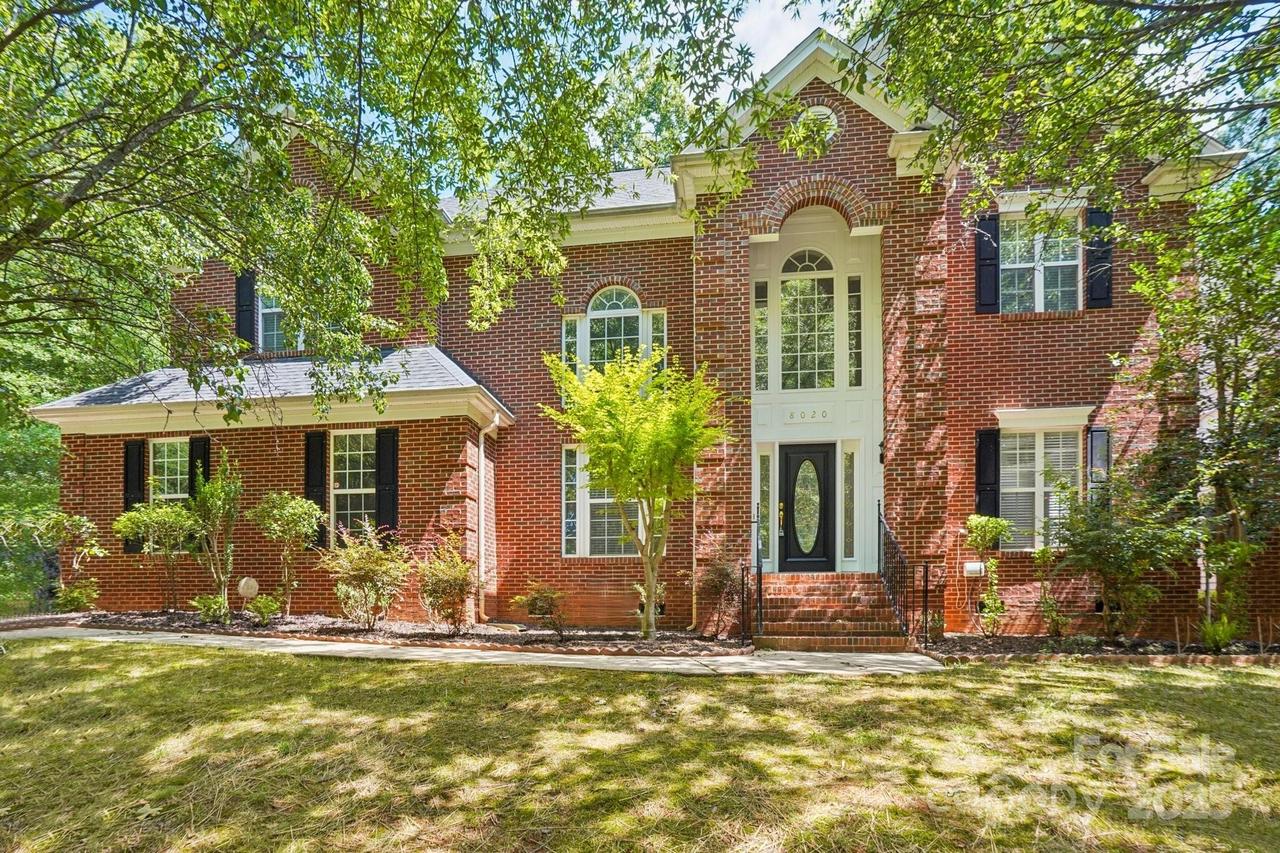 8020 Garnkirk Dr., Huntersville, NC 28078