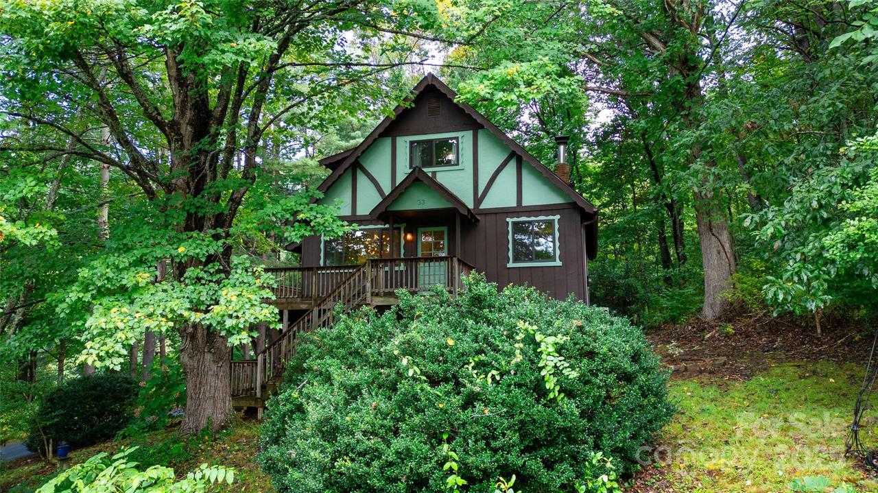 33 Wenlock Way, Waynesville, NC 28785
