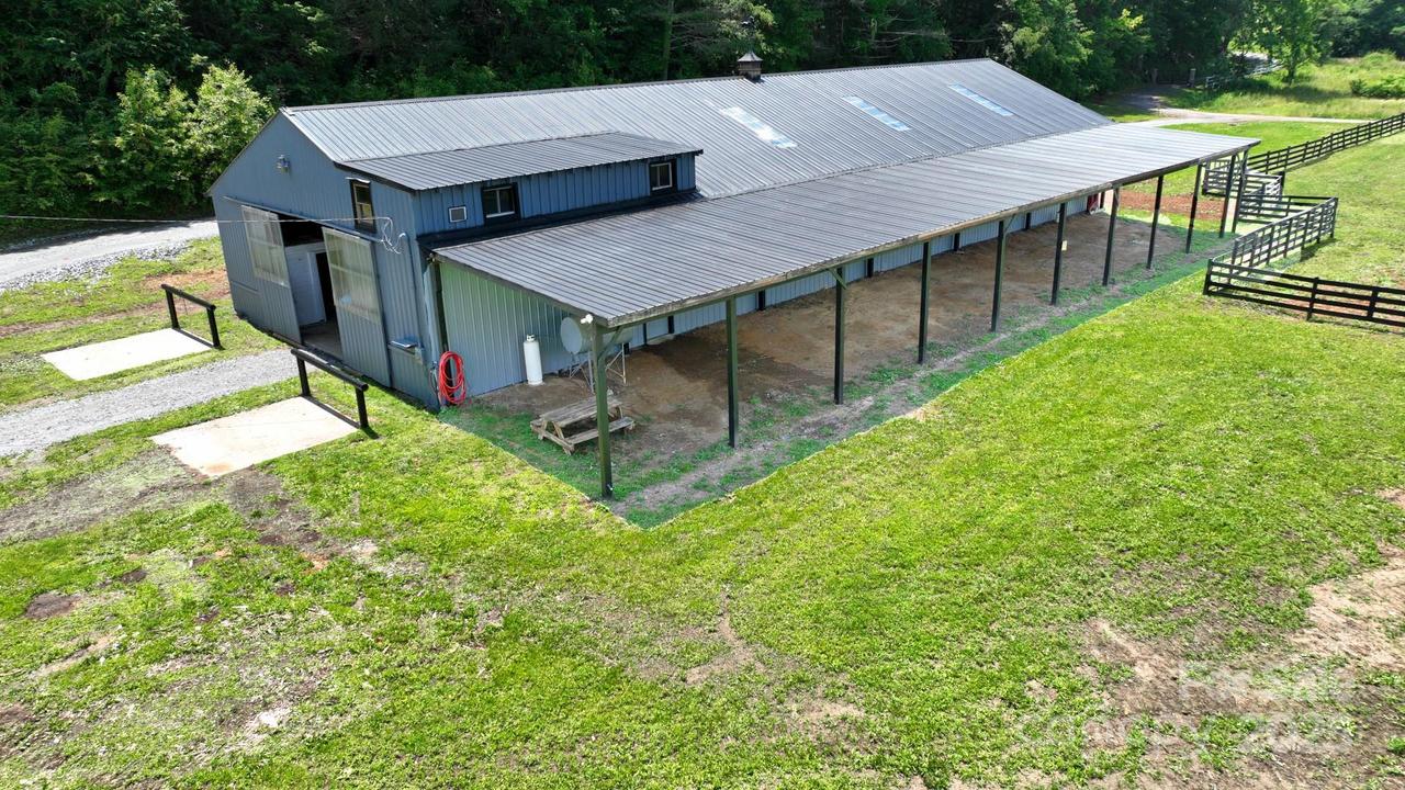 2941 Roby Martin Rd., Lenoir, NC 28645