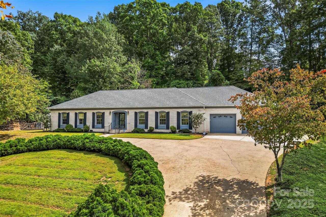 200 Woodland Dr., Marion, NC 28752