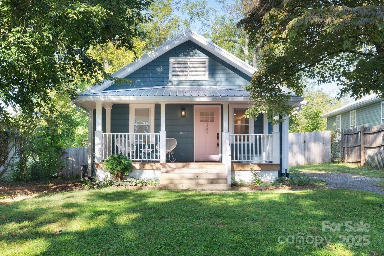 127 Hudson St., Asheville, NC 28806