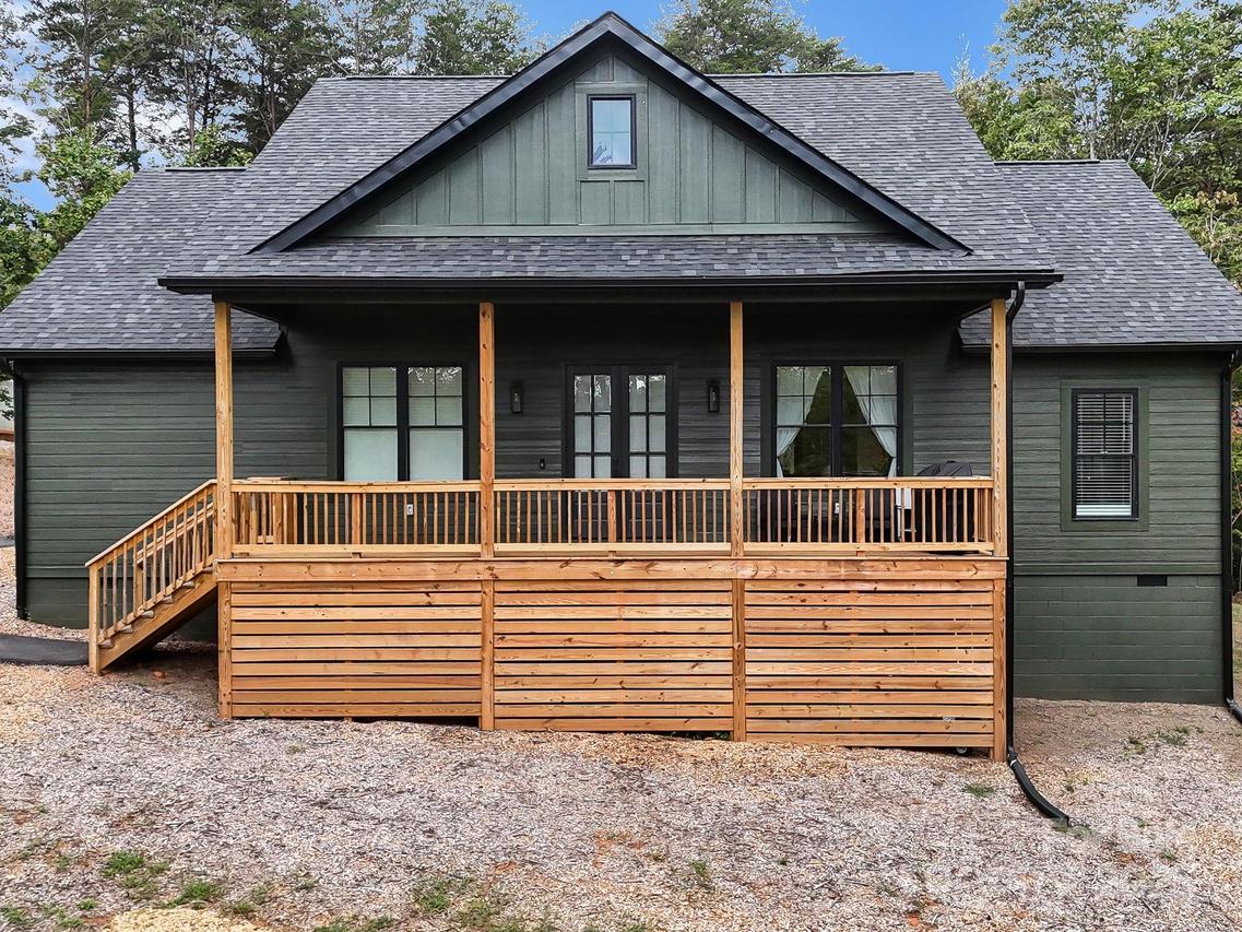 583 Dublin Ln., Columbus, NC 28722