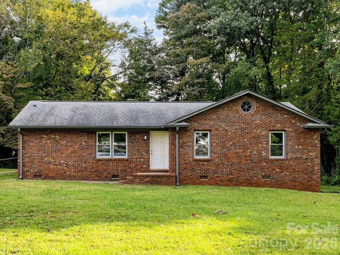 600 Touch Me Not Ln., Charlotte, NC 28216