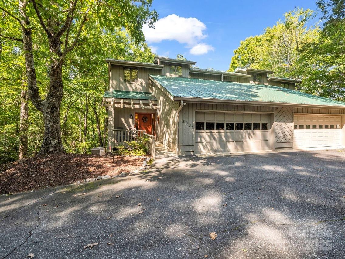 123 Mountain Village Blvd., Lake Lure, NC 28746