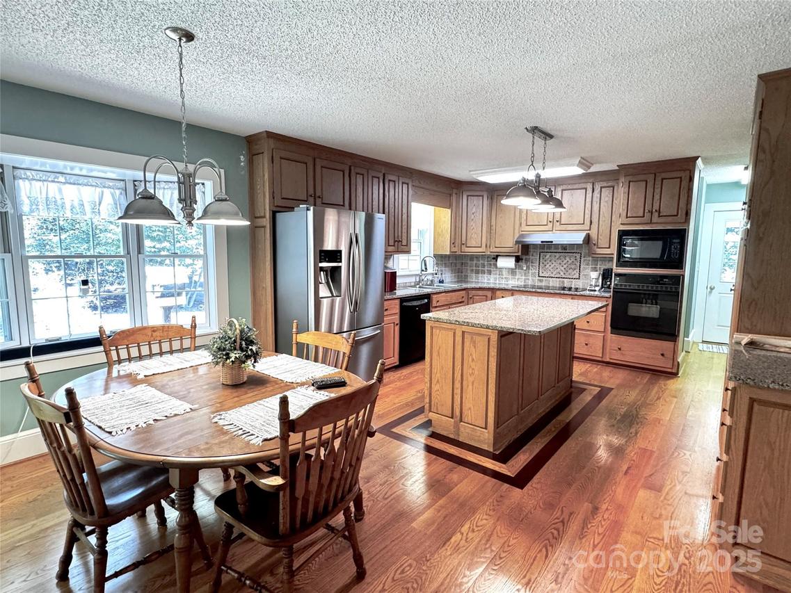 204 Quail Tree Ln., State Road, NC 28676