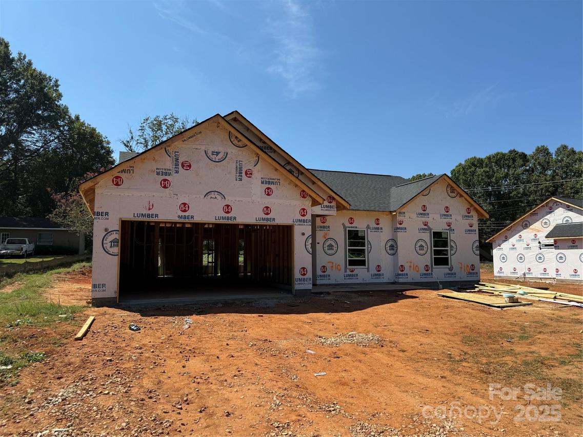 710 Mt Olive Church Rd., Newton, NC 28658