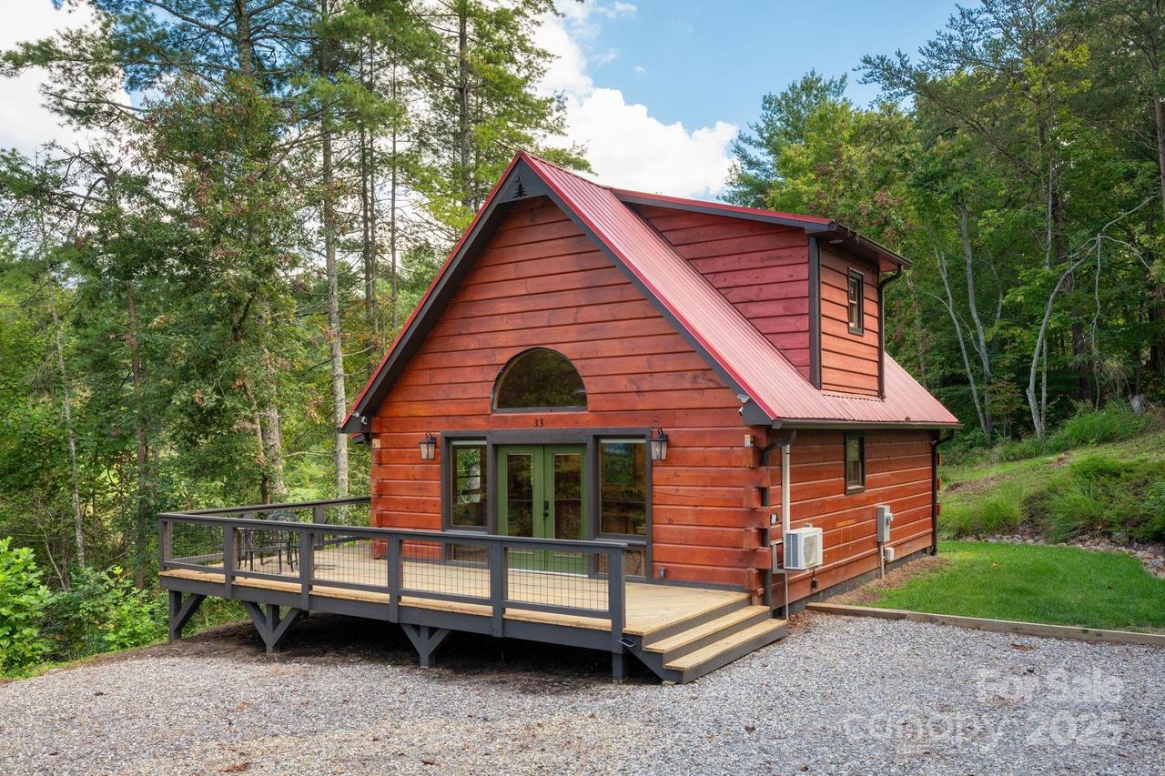 33 Sun Dog Dr., Weaverville, NC 28787