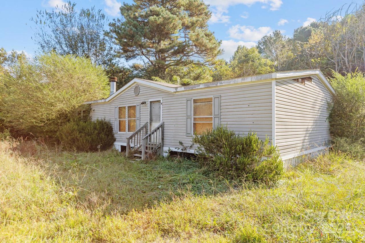 200 Elvie Snipes Scurlock Rd., Pittsboro, NC 27312