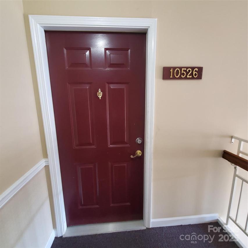 10526 Hill Point Ct., Charlotte, NC 28262