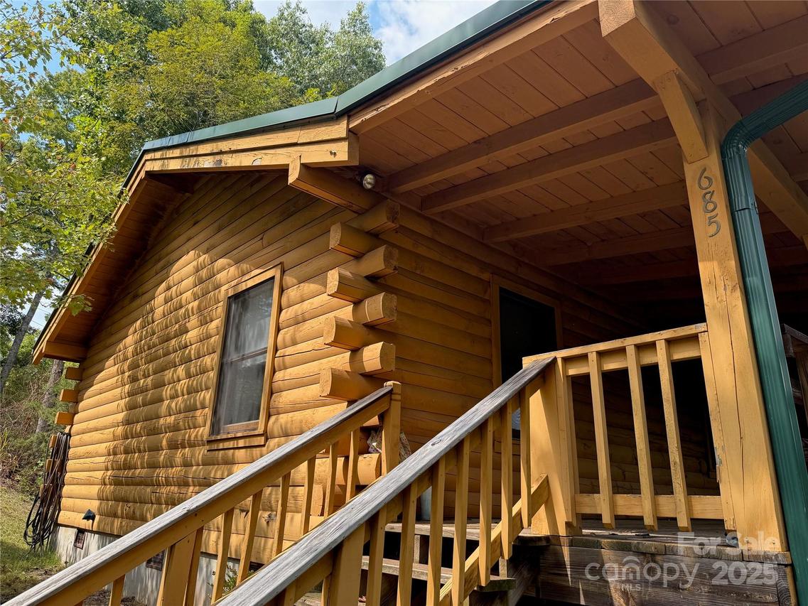 685 Possum Holler Hollow, Bryson City, NC 28713