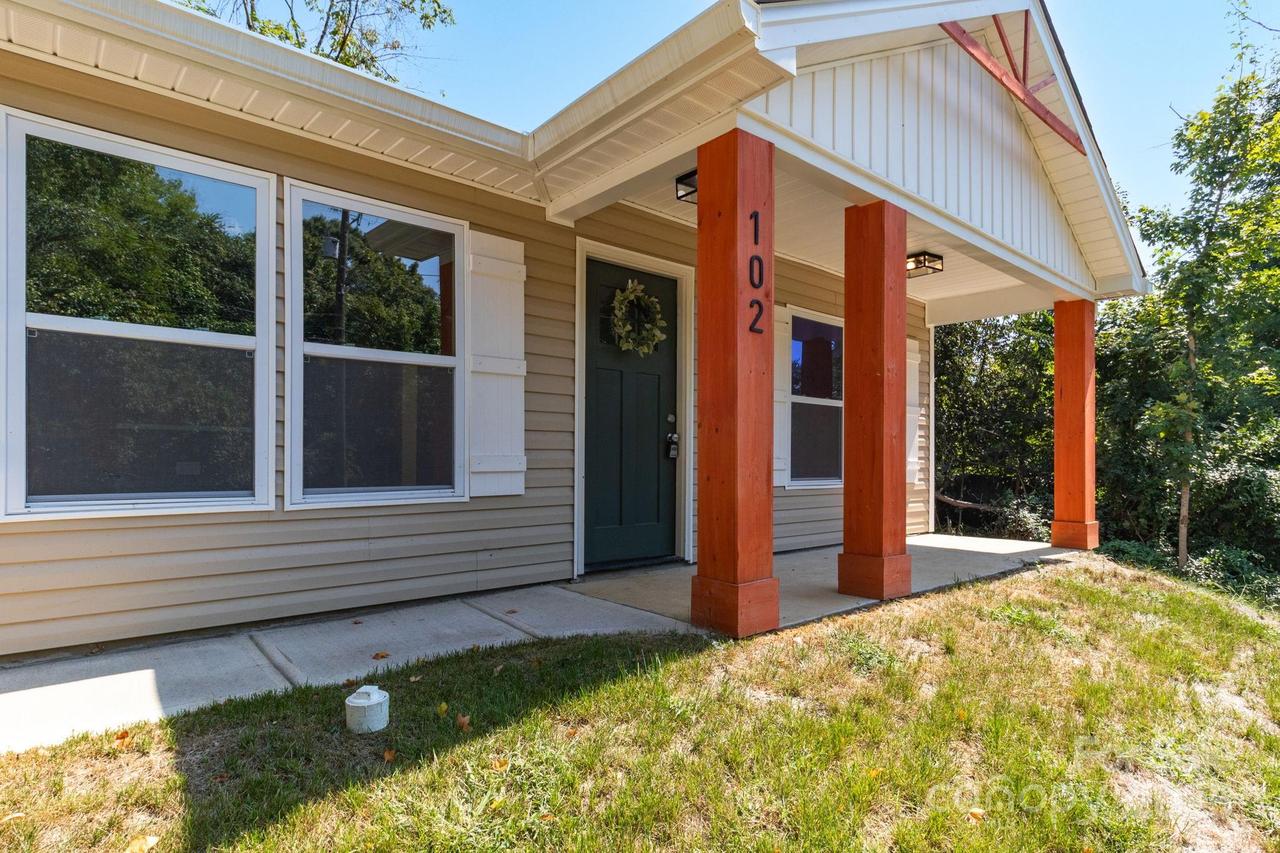 102 Theodore Ave., Lexington, NC 27292