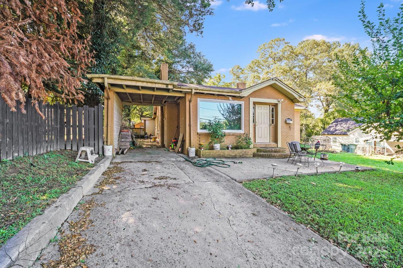 809 W Mauney Ave., Gastonia, NC 28052