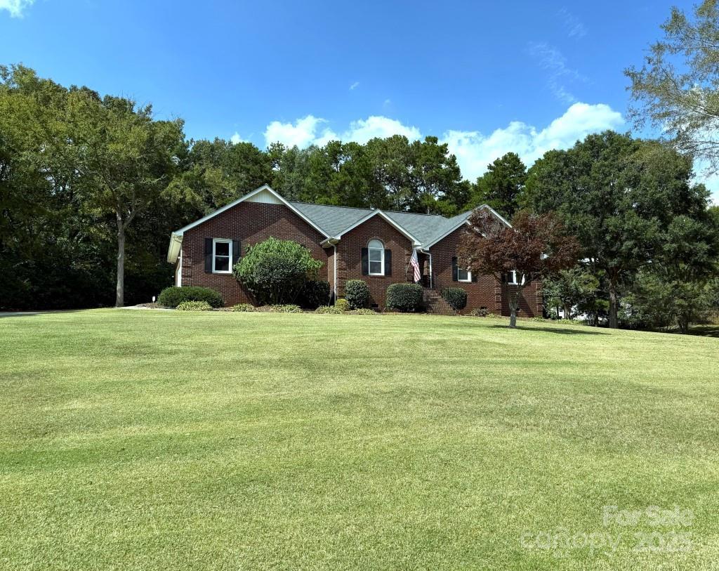 1207 Rosa Dr., Monroe, NC 28112