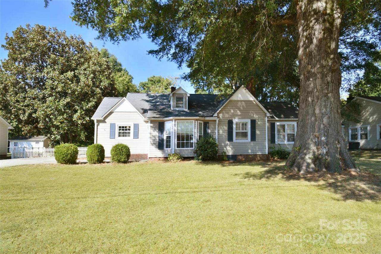 2602 Pennsylvania Ave., Kannapolis, NC 28083