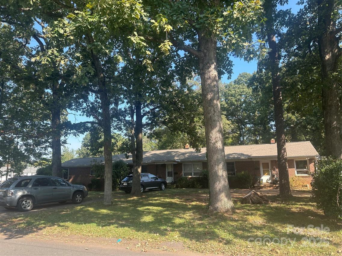 101 Oak Tr., Belmont, NC 28012