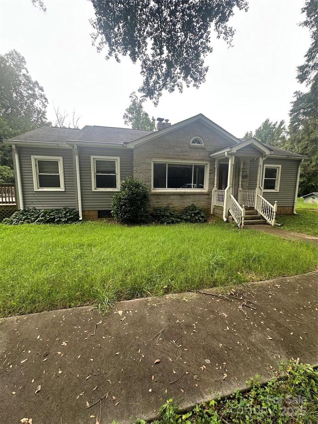 2430 Mt Holly-huntersville Rd., Charlotte, NC 28214
