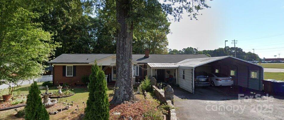 202 Newbold St., Lincolnton, NC 28092