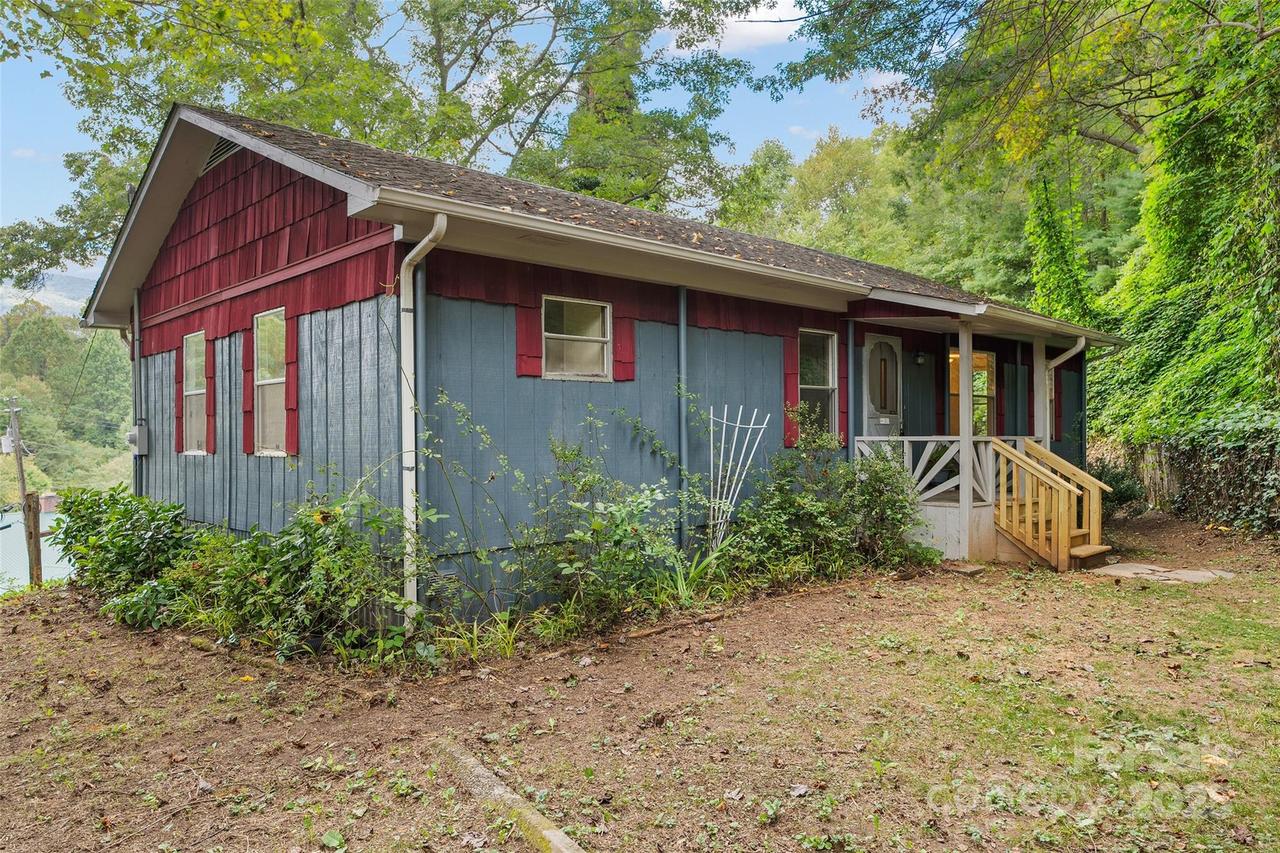 67 Quartz Ln., Balsam, NC 28707