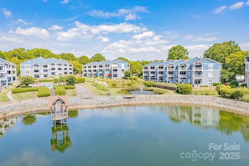 1125 Torrence Cir., Davidson, NC 28036
