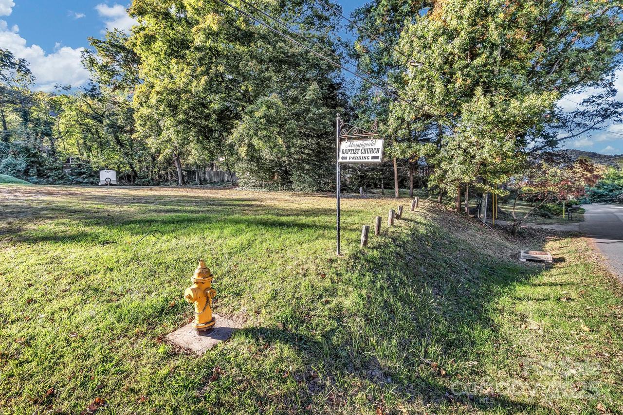99999 Mineral Springs Rd., Asheville, NC 28805