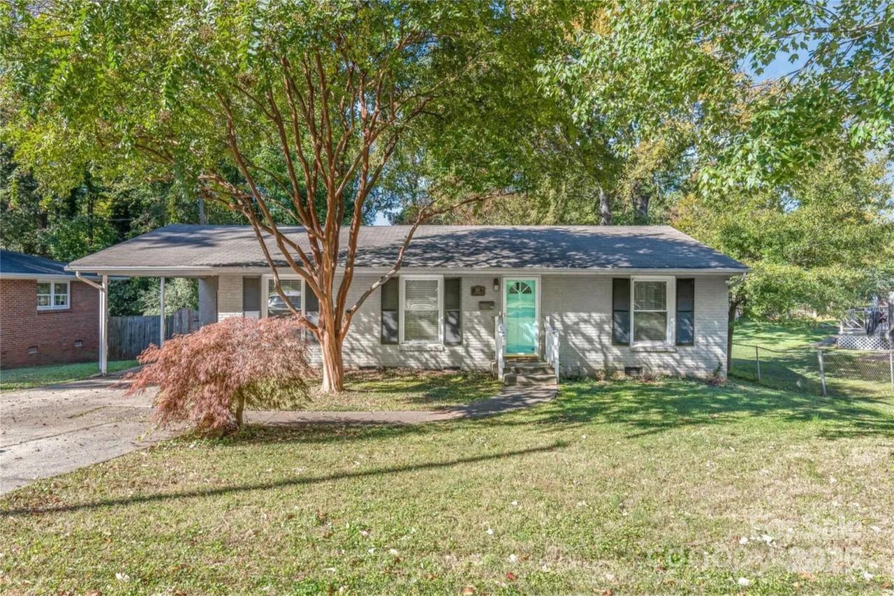 810 Hartford Ave., Charlotte, NC 28209