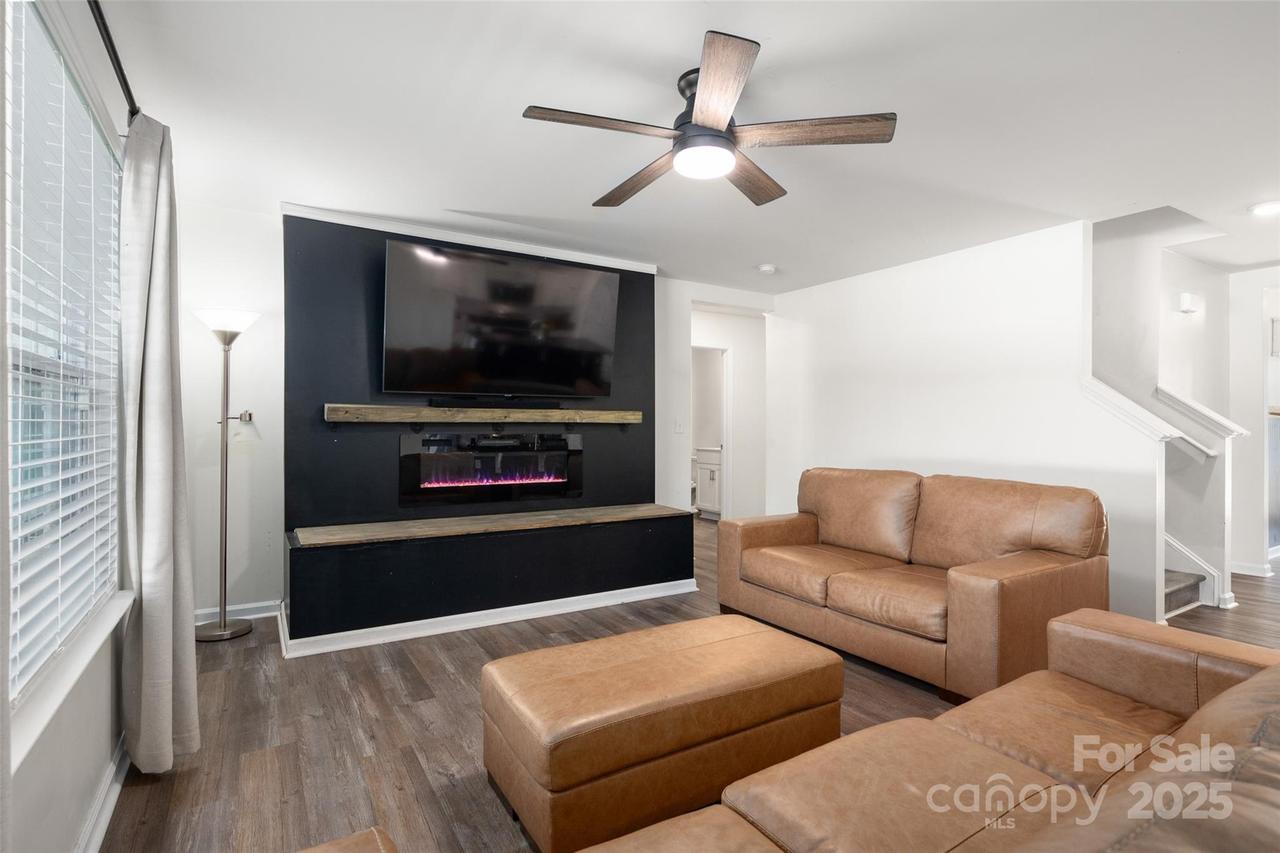 2949 Sherrills Stream Dr., Sherrills Ford, NC 28673
