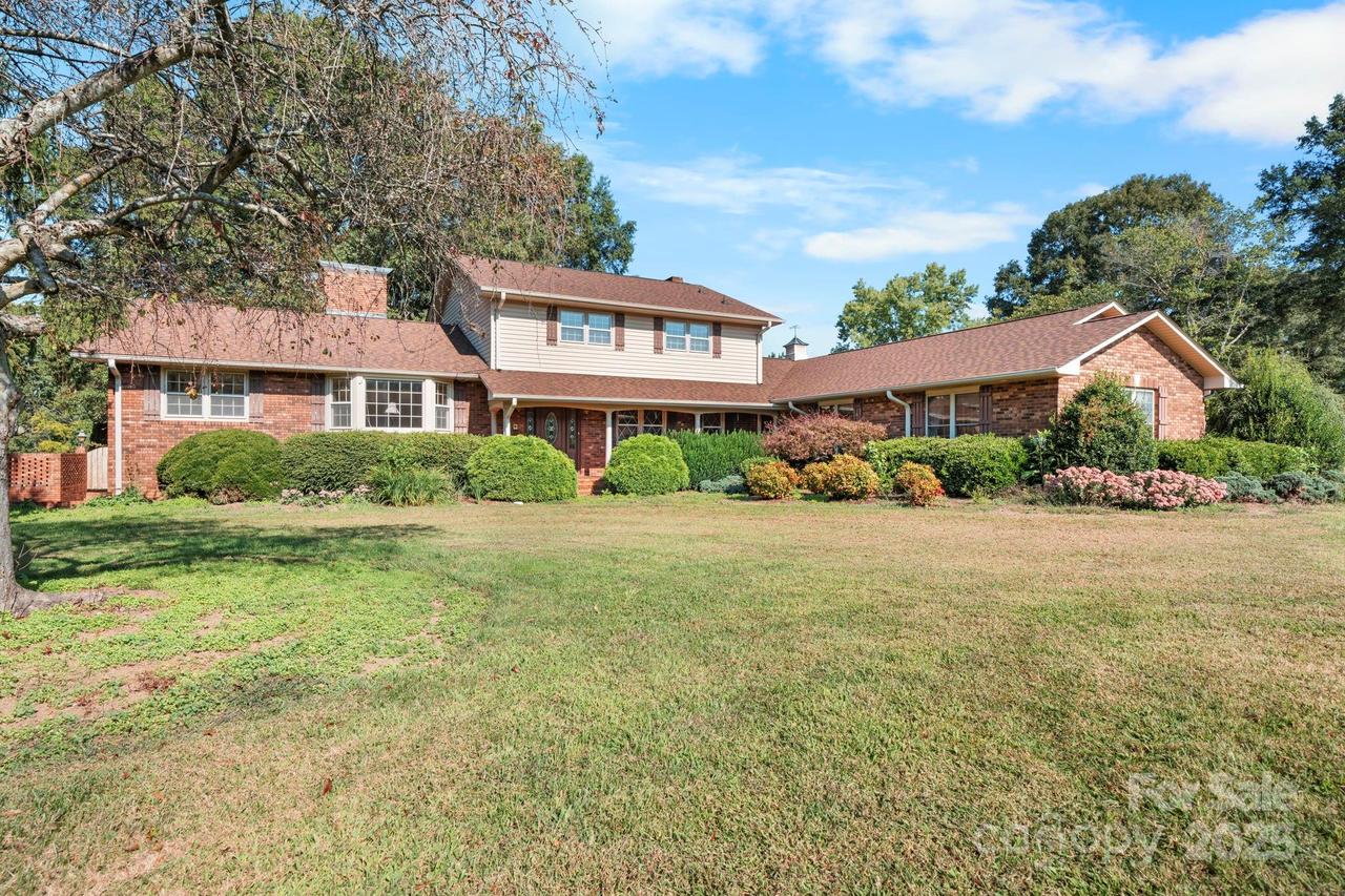 2551 Buffalo Shoals Rd., Catawba, NC 28609