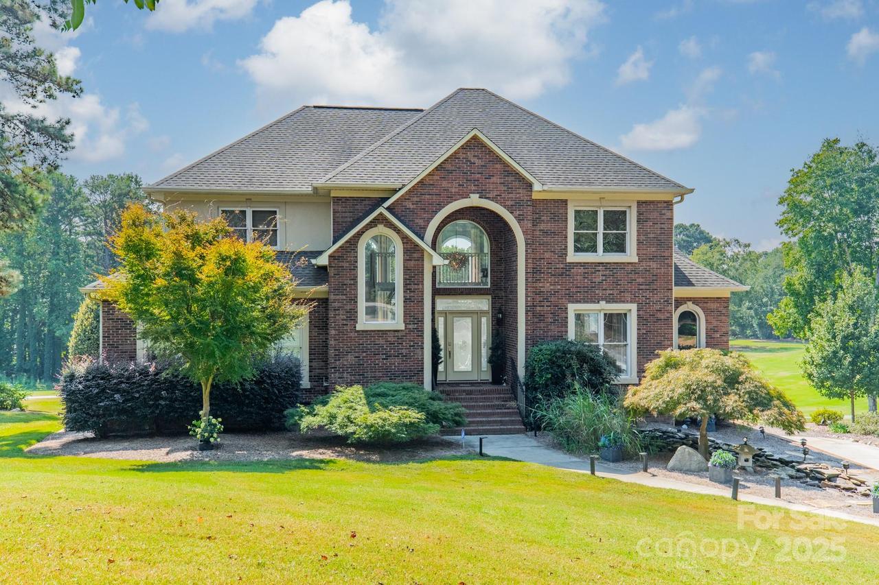 8030 Ravenwood Ln., Stanley, NC 28164