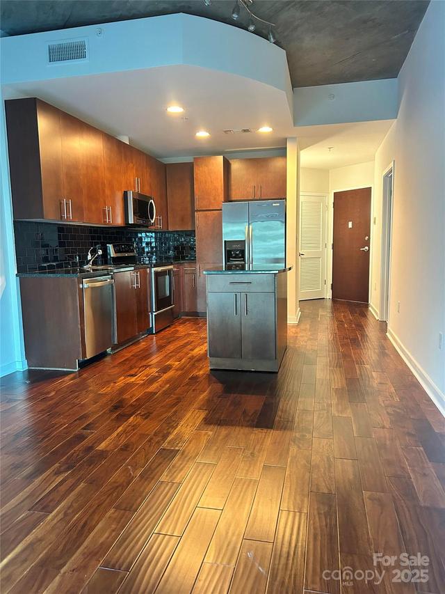 210 N Church St. #1105, Charlotte, NC 28202
