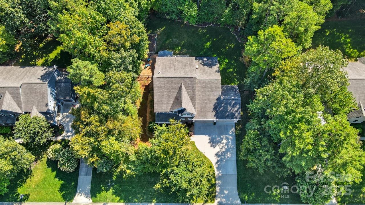 1029 Crofton Dr., Waxhaw, NC 28173