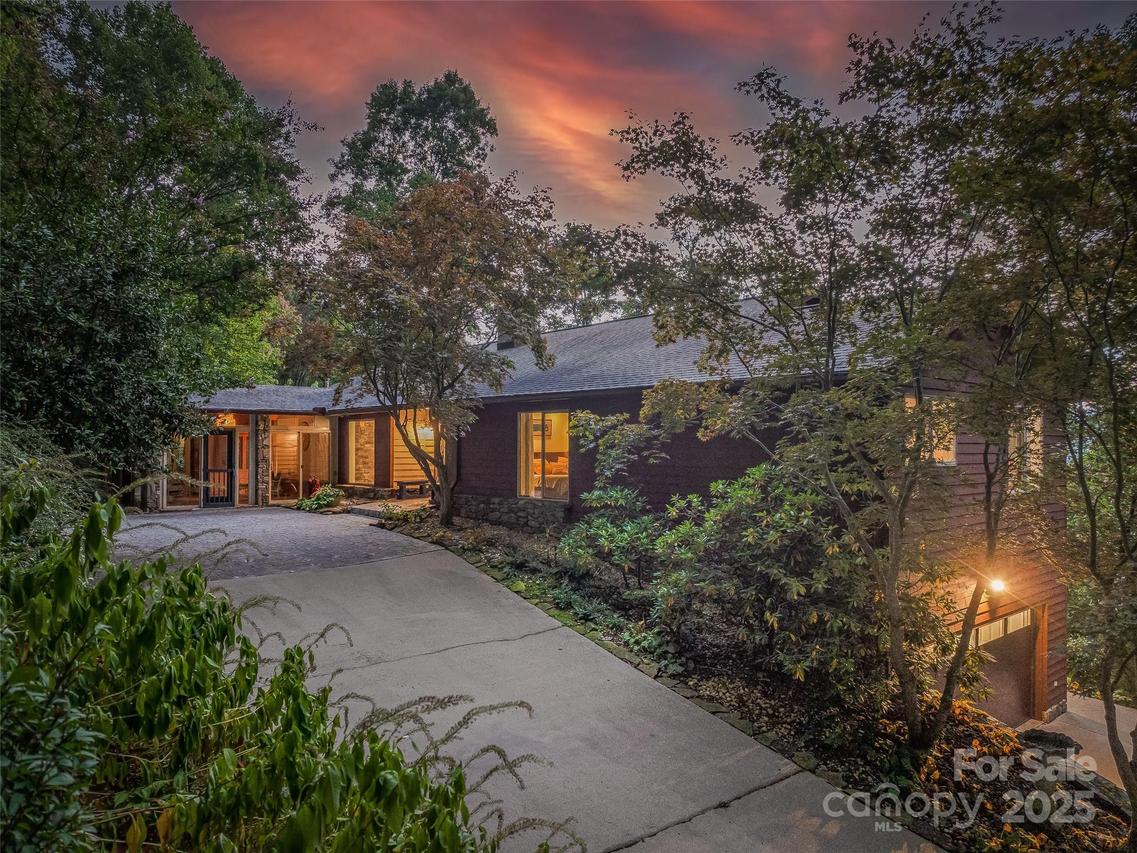 605 Upper Sondley Dr., Asheville, NC 28805