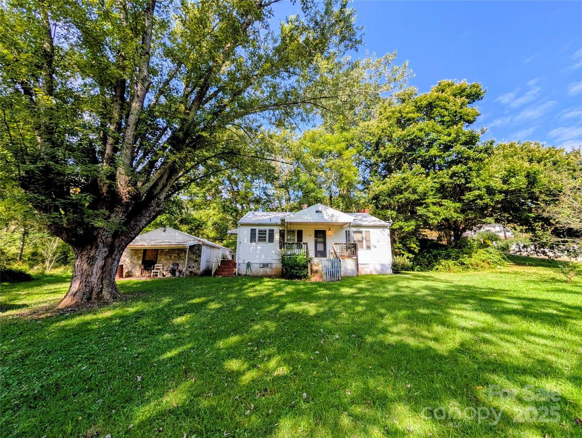 603 Willis Cove Rd., Canton, NC 28716